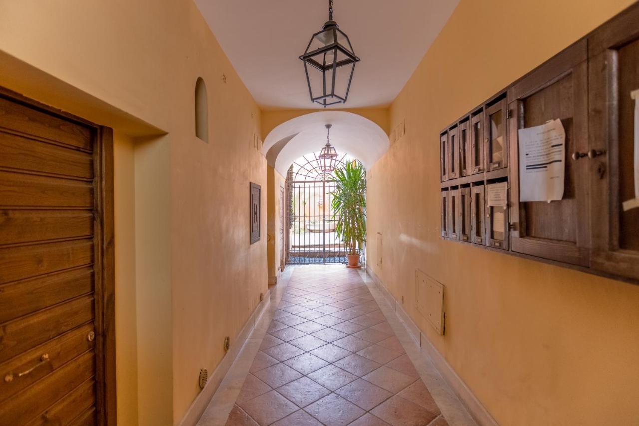 Vg Trevi Fountain 5 Stelle Elegant Apartment Roma Eksteriør bilde